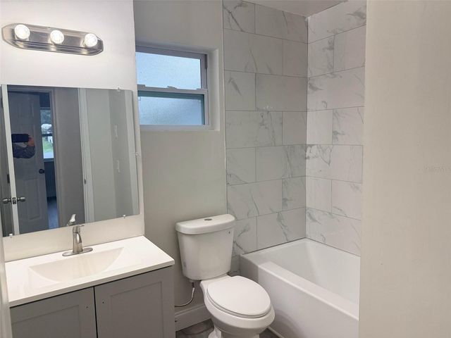 1869 W FREEMAN PLACE, Citrus Springs, FL 34434