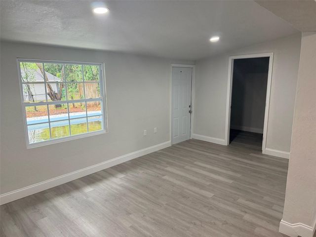 1869 W FREEMAN PLACE, Citrus Springs, FL 34434