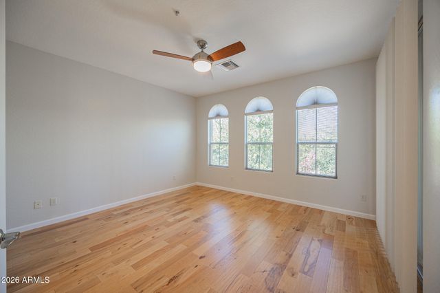 10655 N 9TH Street 213, Phoenix, AZ 85020