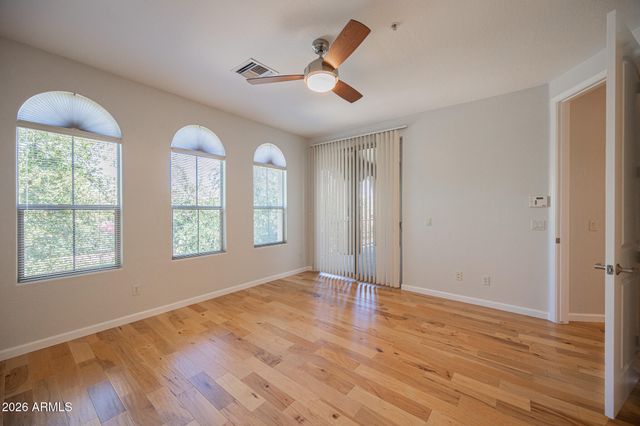 10655 N 9TH Street 213, Phoenix, AZ 85020