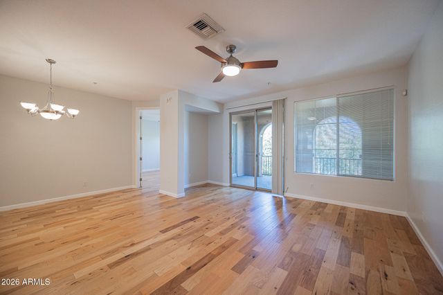 10655 N 9TH Street 213, Phoenix, AZ 85020