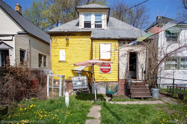 3634 Farnsworth Street, Detroit, MI 48211