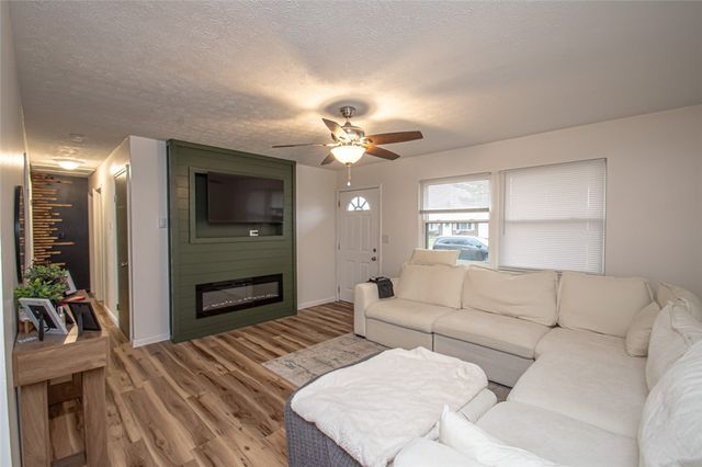 2096 Alabama Drive, Xenia, OH 45385