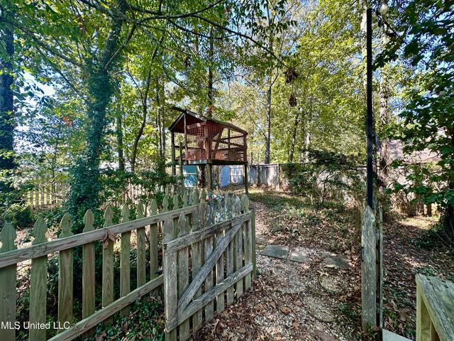 106 Caroline Cove, Clinton, MS 39056