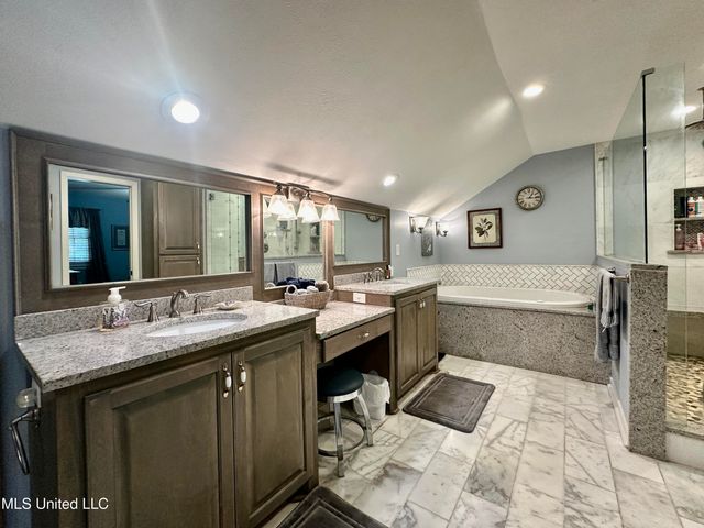 106 Caroline Cove, Clinton, MS 39056