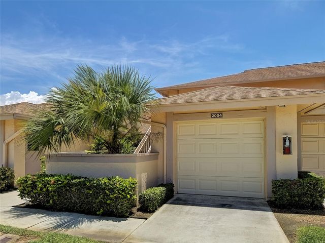2004 LONGPOINTE CIRCLE E2, Venice, FL 34293