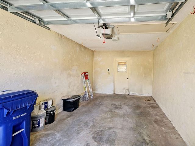 2004 LONGPOINTE CIRCLE E2, Venice, FL 34293