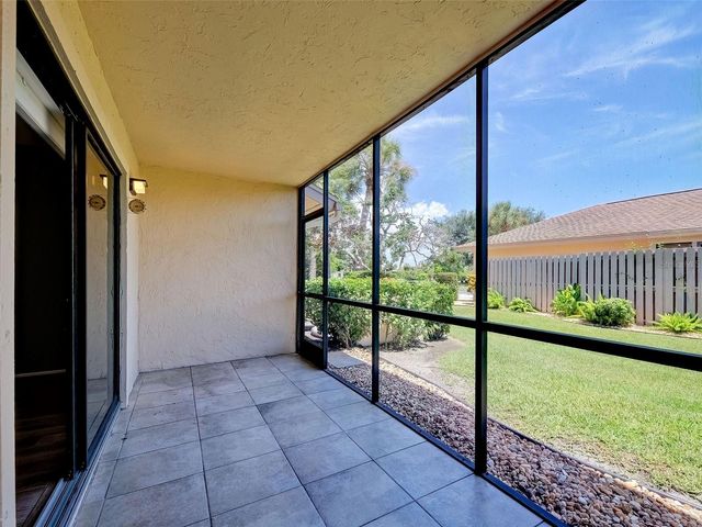 2004 LONGPOINTE CIRCLE E2, Venice, FL 34293