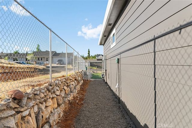 1870 Conifer Drive, Paradise, CA 95969