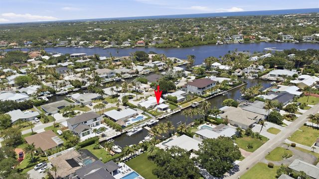 16 LEEWARD Circle, Tequesta, FL 33469