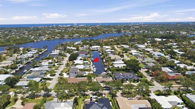 16 LEEWARD Circle, Tequesta, FL 33469