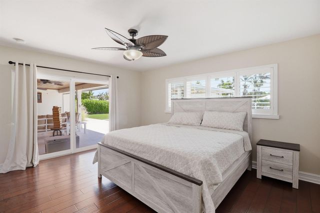 16 LEEWARD Circle, Tequesta, FL 33469