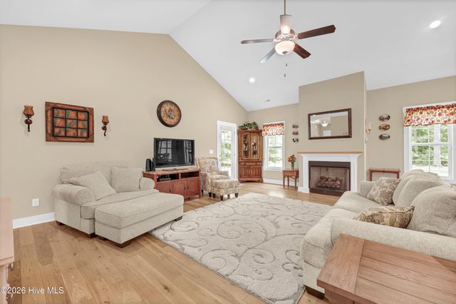 118 Persimmon Lane, Hampstead, NC 28443