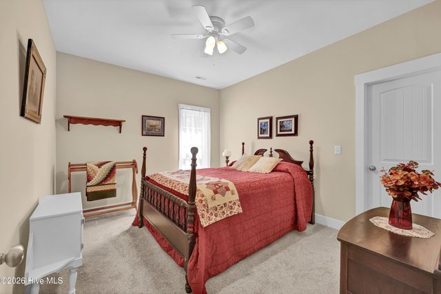 118 Persimmon Lane, Hampstead, NC 28443
