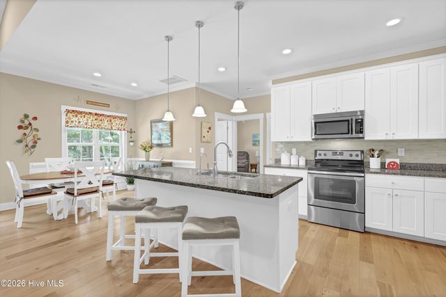 118 Persimmon Lane, Hampstead, NC 28443