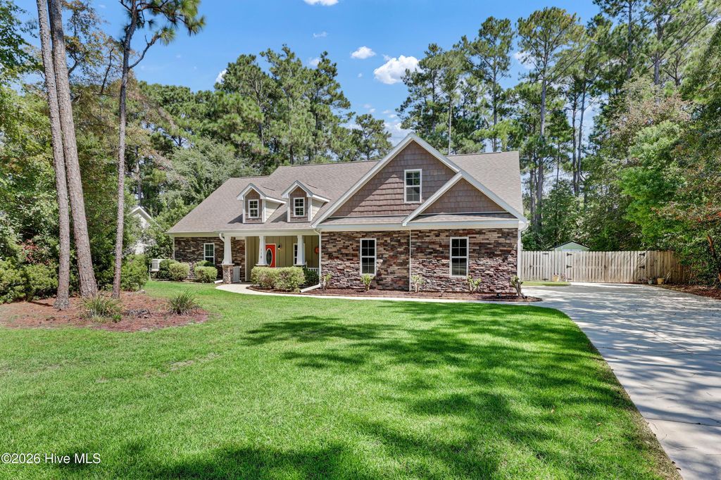 118 Persimmon Lane, Hampstead, NC 28443