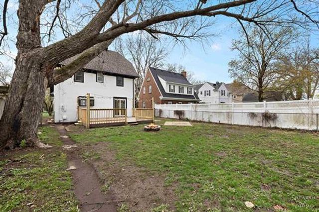 2216 Cumberland Street, Rockford, IL 61103