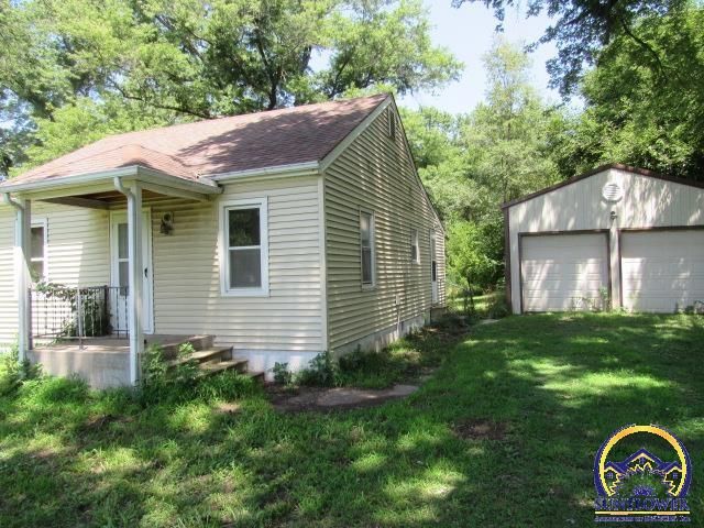 3618 NE Seward AVE, Topeka, KS 66616
