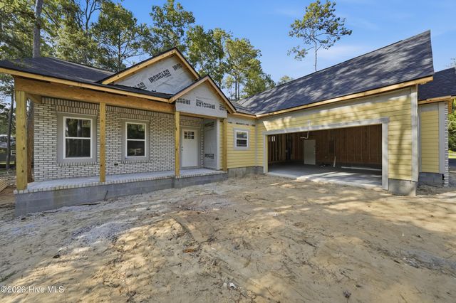 686 Folly Drive, Bolivia, NC 28422