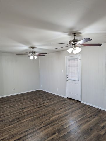 1001 W Main Street, Crowley, TX 76036