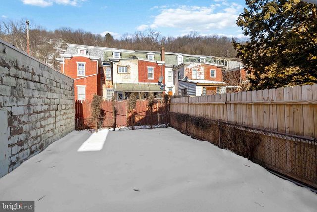 11 W COMMERCE ST, Shamokin, PA 17872