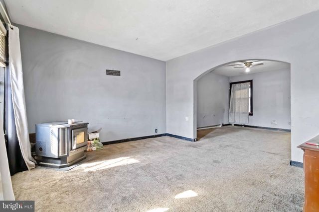 11 W COMMERCE ST, Shamokin, PA 17872