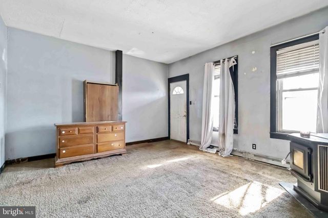 11 W COMMERCE ST, Shamokin, PA 17872