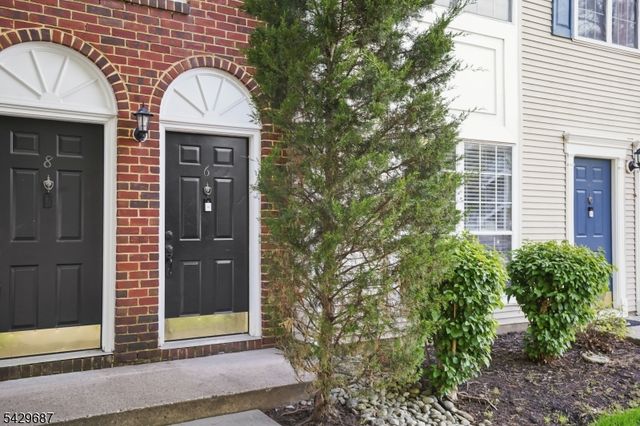 6 AMETHYST WAY, Franklin Twp., NJ 08823