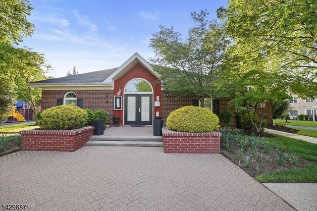 6 AMETHYST WAY, Franklin Twp., NJ 08823