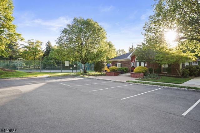 6 AMETHYST WAY, Franklin Twp., NJ 08823