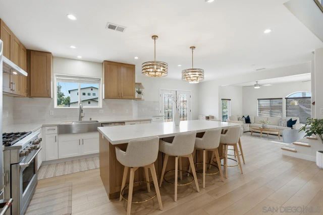 3776 Mactibby, San Diego, CA 92117