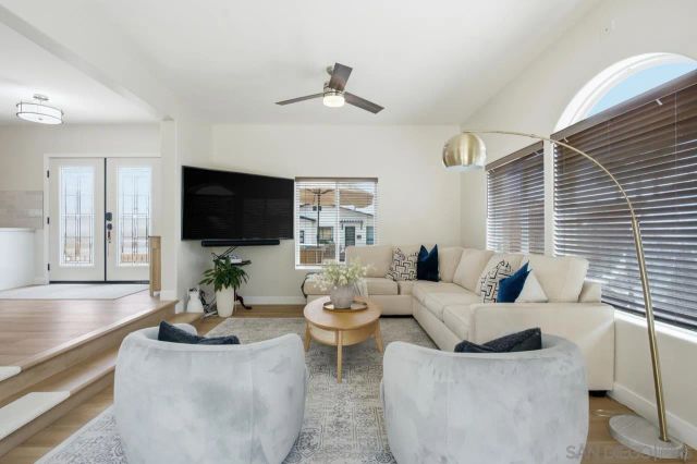 3776 Mactibby, San Diego, CA 92117