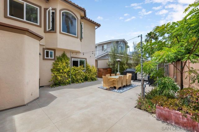 3776 Mactibby, San Diego, CA 92117