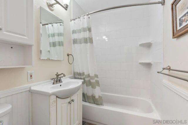 3776 Mactibby, San Diego, CA 92117