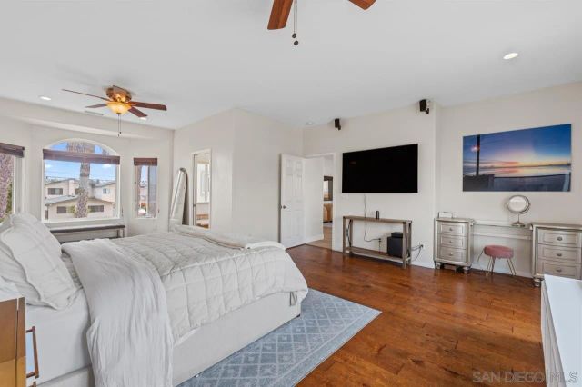 3776 Mactibby, San Diego, CA 92117