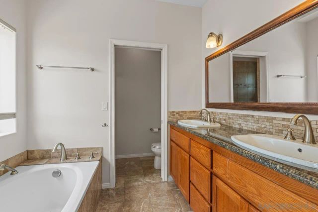 3776 Mactibby, San Diego, CA 92117