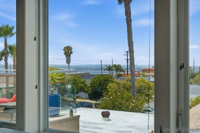 3776 Mactibby, San Diego, CA 92117