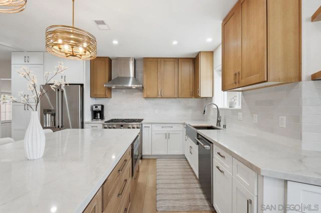 3776 Mactibby, San Diego, CA 92117