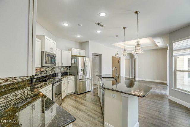 1434 Hatterdale Farm Road, Blountville, TN 37617