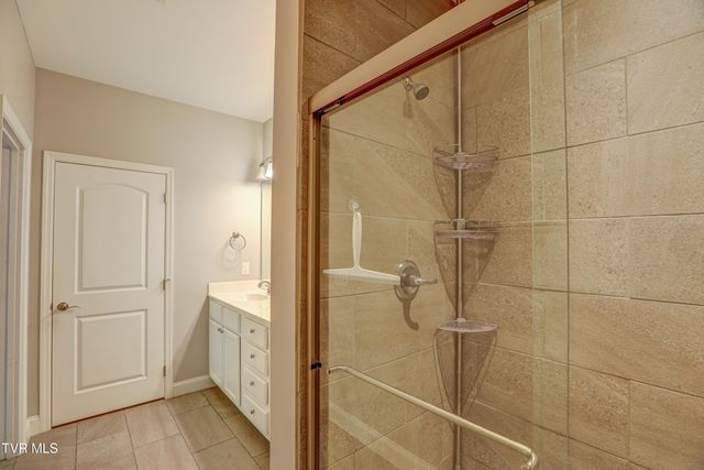 1434 Hatterdale Farm Road, Blountville, TN 37617