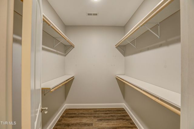 1434 Hatterdale Farm Road, Blountville, TN 37617