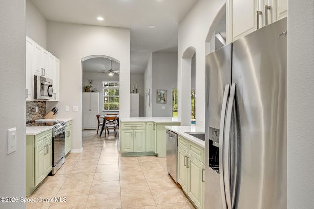 4239 Gardenwood Circle, Grant, FL 32949