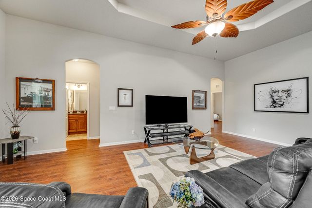 4239 Gardenwood Circle, Grant, FL 32949