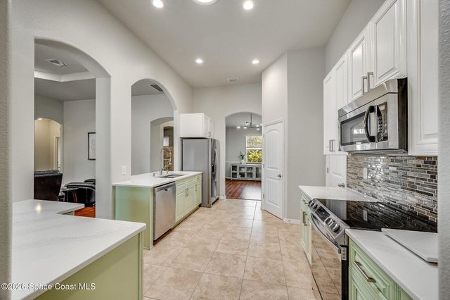 4239 Gardenwood Circle, Grant, FL 32949
