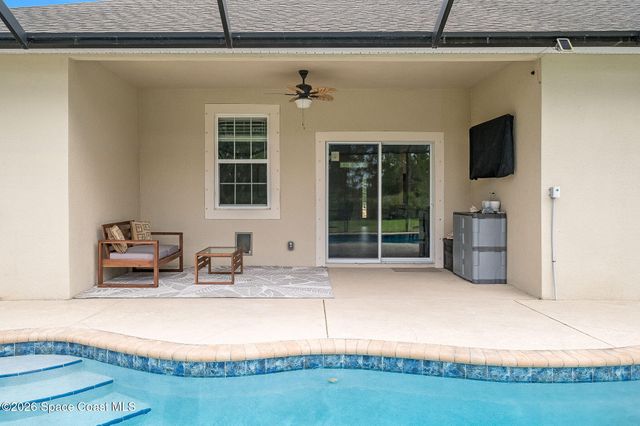 4239 Gardenwood Circle, Grant, FL 32949