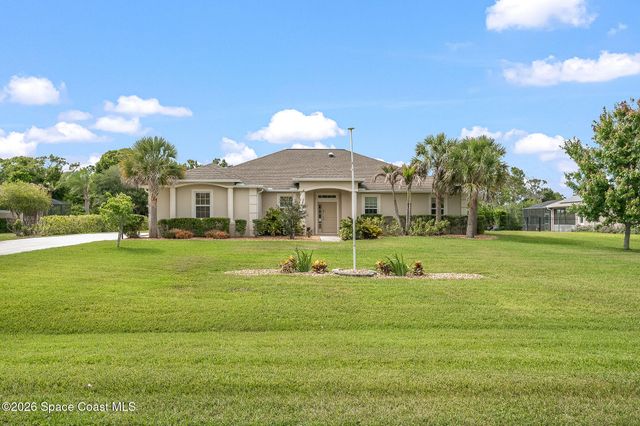 4239 Gardenwood Circle, Grant, FL 32949