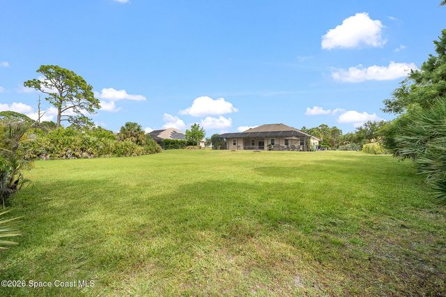 4239 Gardenwood Circle, Grant, FL 32949