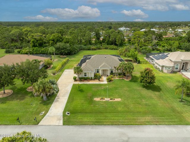 4239 Gardenwood Circle, Grant, FL 32949