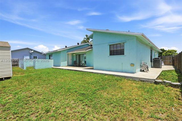 16604 SW 104th Ct, Miami, FL 33157