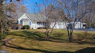 605 PLANTERS WHARF RD, Lusby, MD 20657